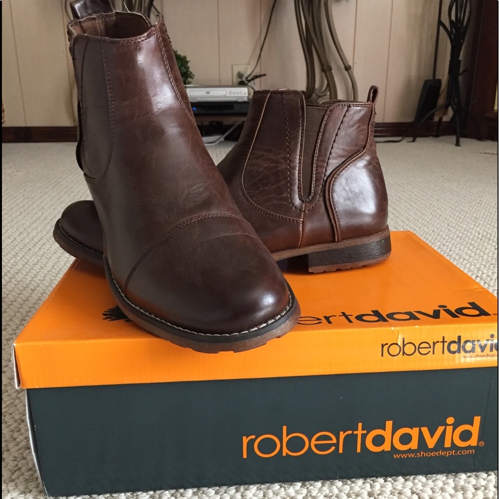 Robert David brown boots